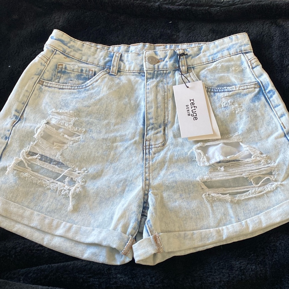 High Rise Distressed Lightwash Shorts